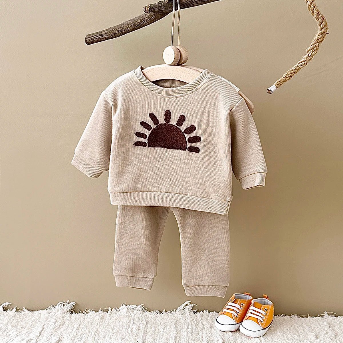 Spring/Autumn Cotton Baby Set: Sweatshirt and Pants (0 - 3Y) - Baby Care Shop